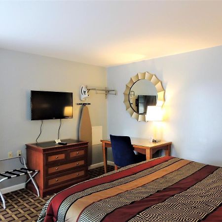 Windsor Motel กรอตัน ภายนอก รูปภาพ