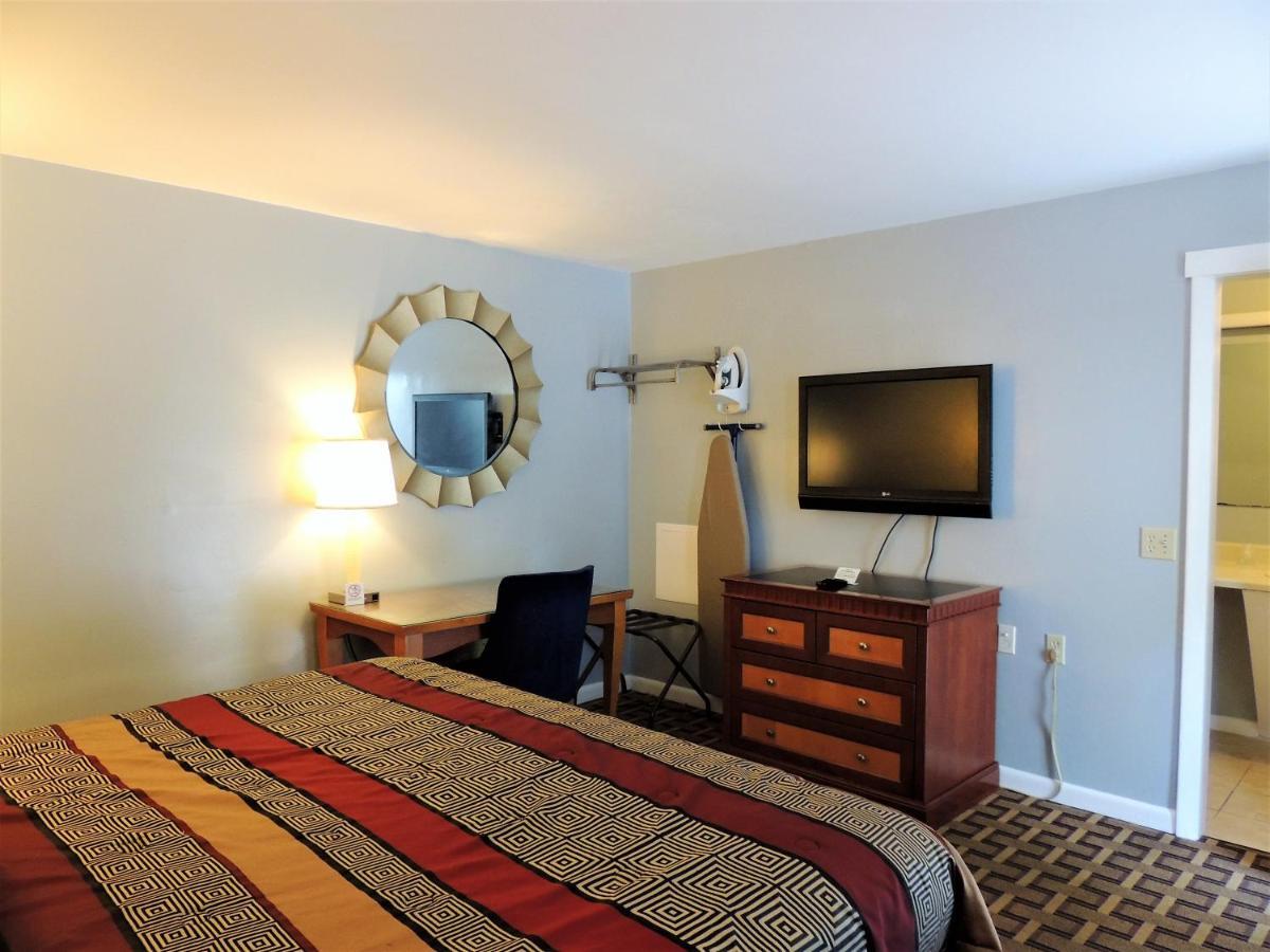 Windsor Motel กรอตัน ภายนอก รูปภาพ