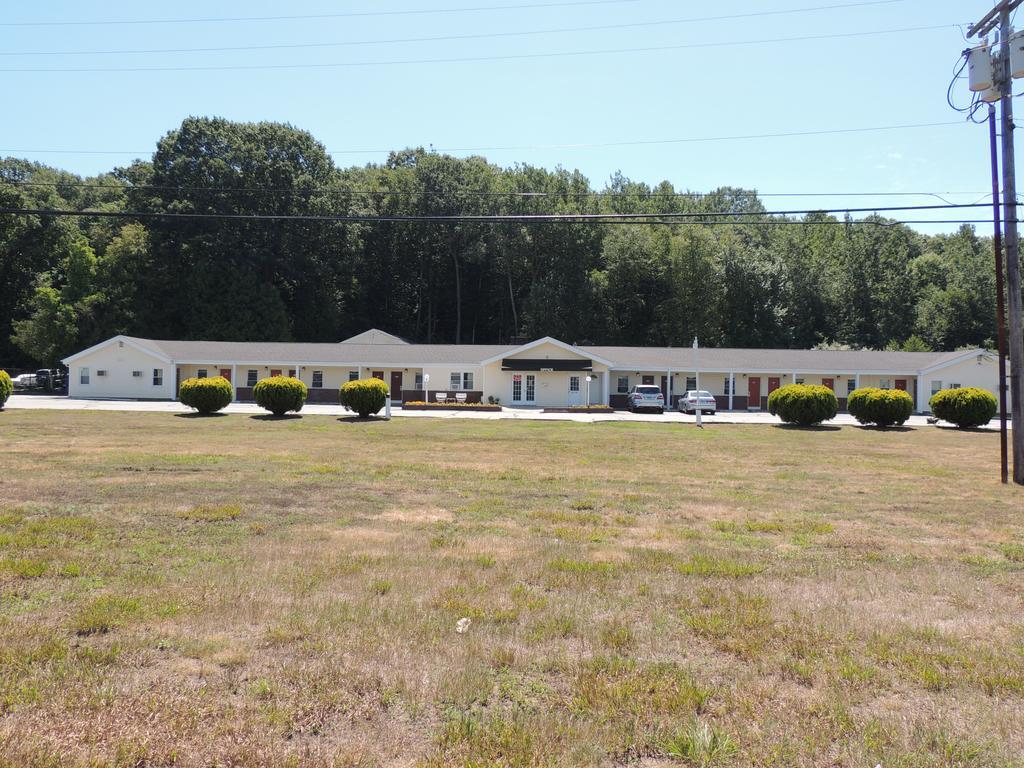 Windsor Motel กรอตัน ภายนอก รูปภาพ